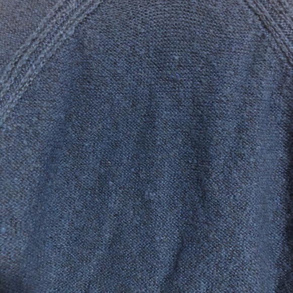 Abercrombie & Fitch Royal Blue Knit Long Sleeve Sweater Size Small - Picture 3 of 4